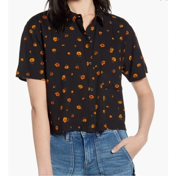 Vans Cabbie Floral Falling Poppy Shirt
Size M - Picture 3 of 14